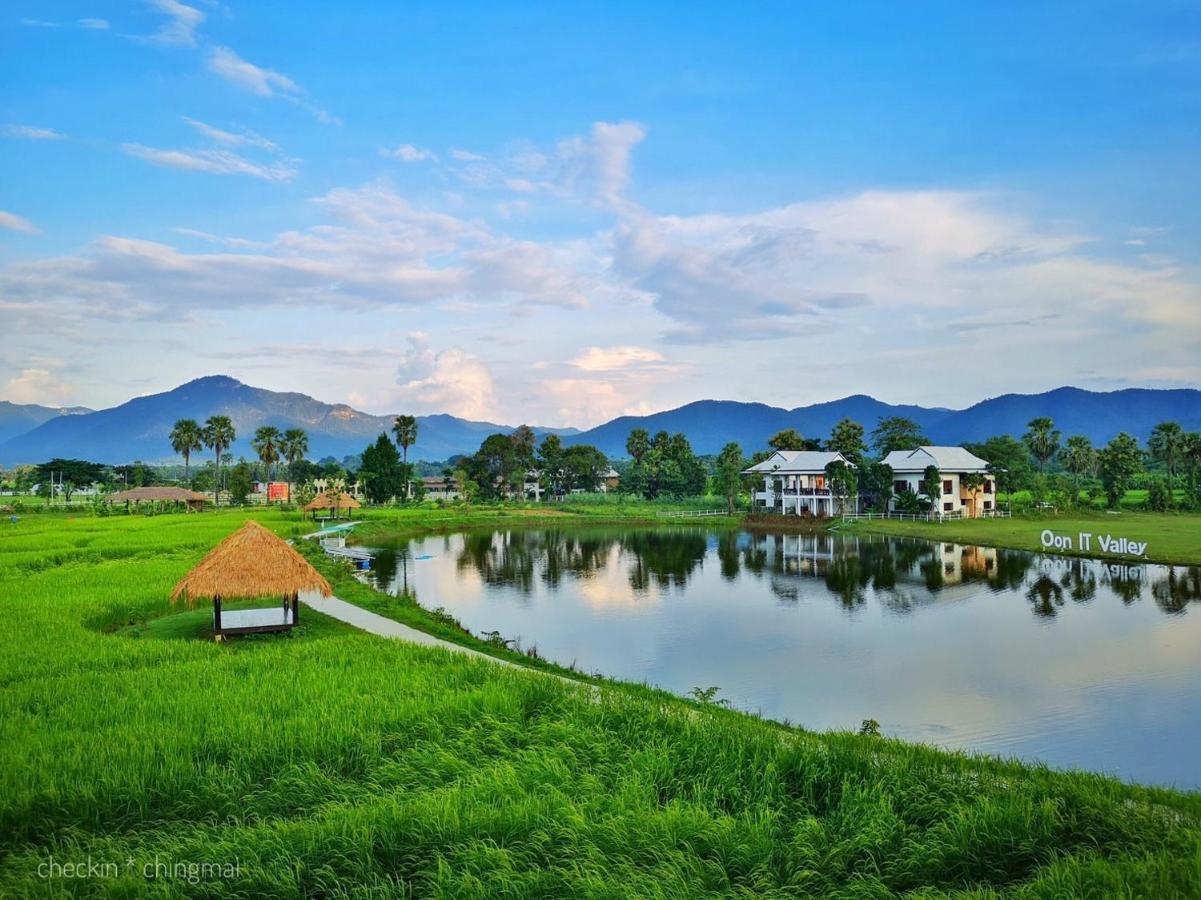 Oon Valley Farm Stay San Kamphaeng Exterior photo